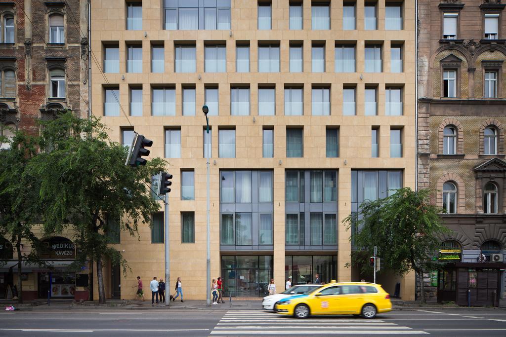 Akeah Verdi Budapest Exterior photo