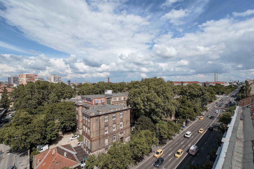 Akeah Verdi Budapest Exterior photo