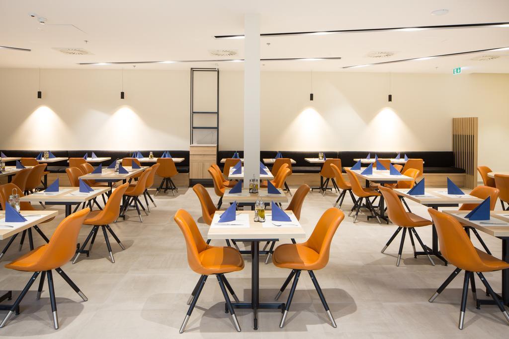 Akeah Verdi Budapest Exterior photo