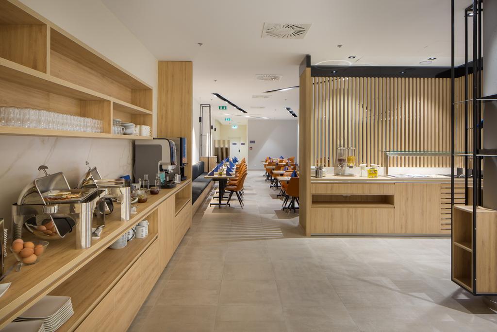 Akeah Verdi Budapest Exterior photo