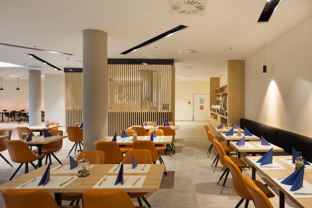 Akeah Verdi Budapest Exterior photo