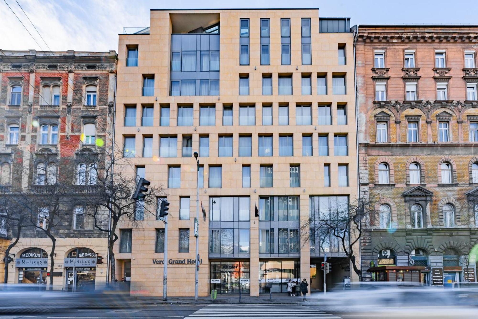 Akeah Verdi Budapest Exterior photo