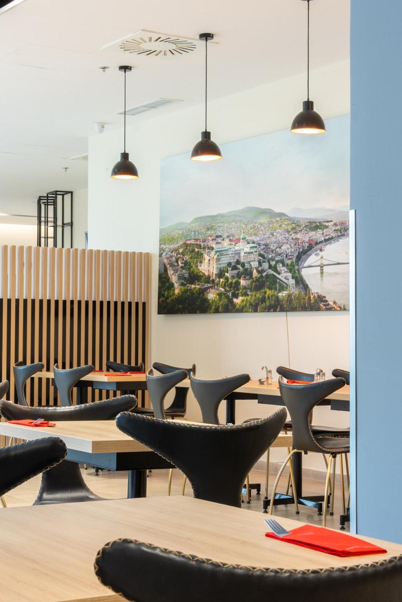 Akeah Verdi Budapest Exterior photo